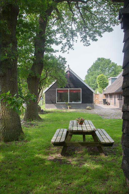 Bed & Breakfast Orvelte Bagian luar foto